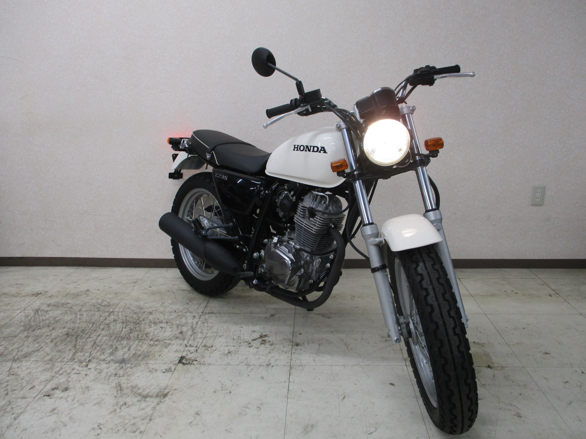 CB223Sご紹介！！ 葛飾ブログ♪ | ライダーズポイントFEEL東京葛飾店の 