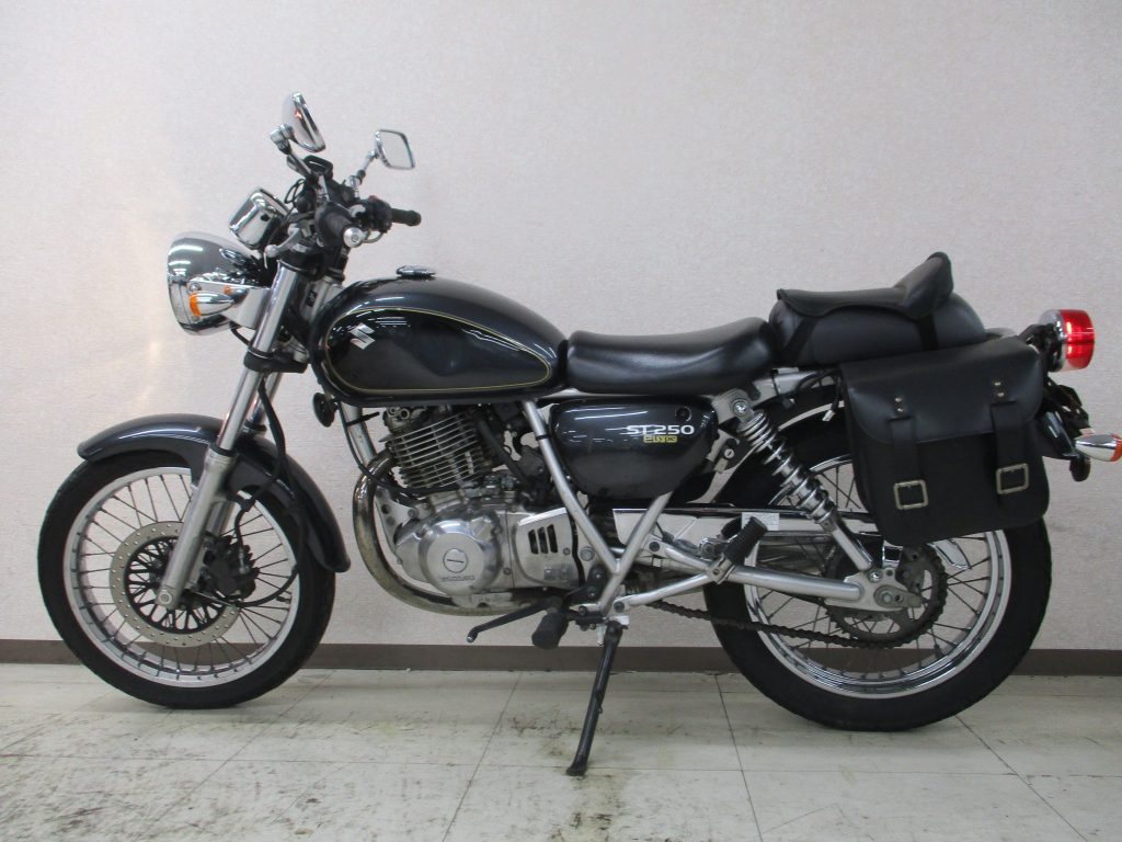 St250e ST250Eご紹介! 葛飾ブログ♪ | ライダーズポイントFEEL東京葛飾店のスタッフブログライダーズポイントFEEL東京葛飾店のスタッフブログ